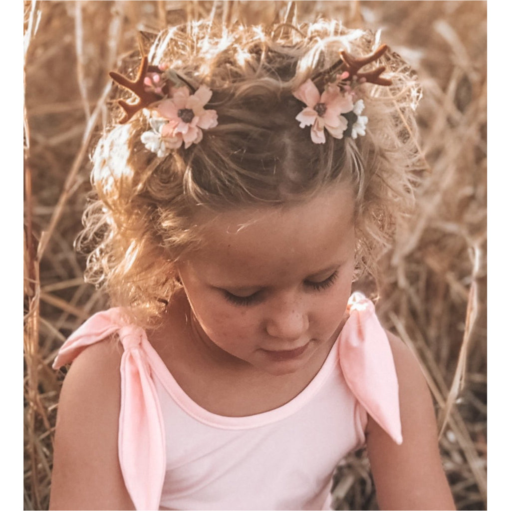 Sherbet Reindeer Blossom Clip